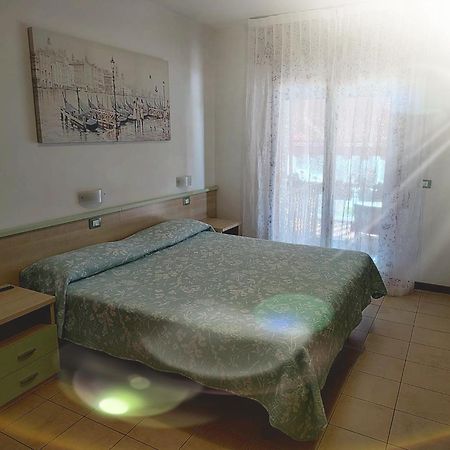 Bar Moro 1963 Hotel Cavallino-Treporti Kültér fotó